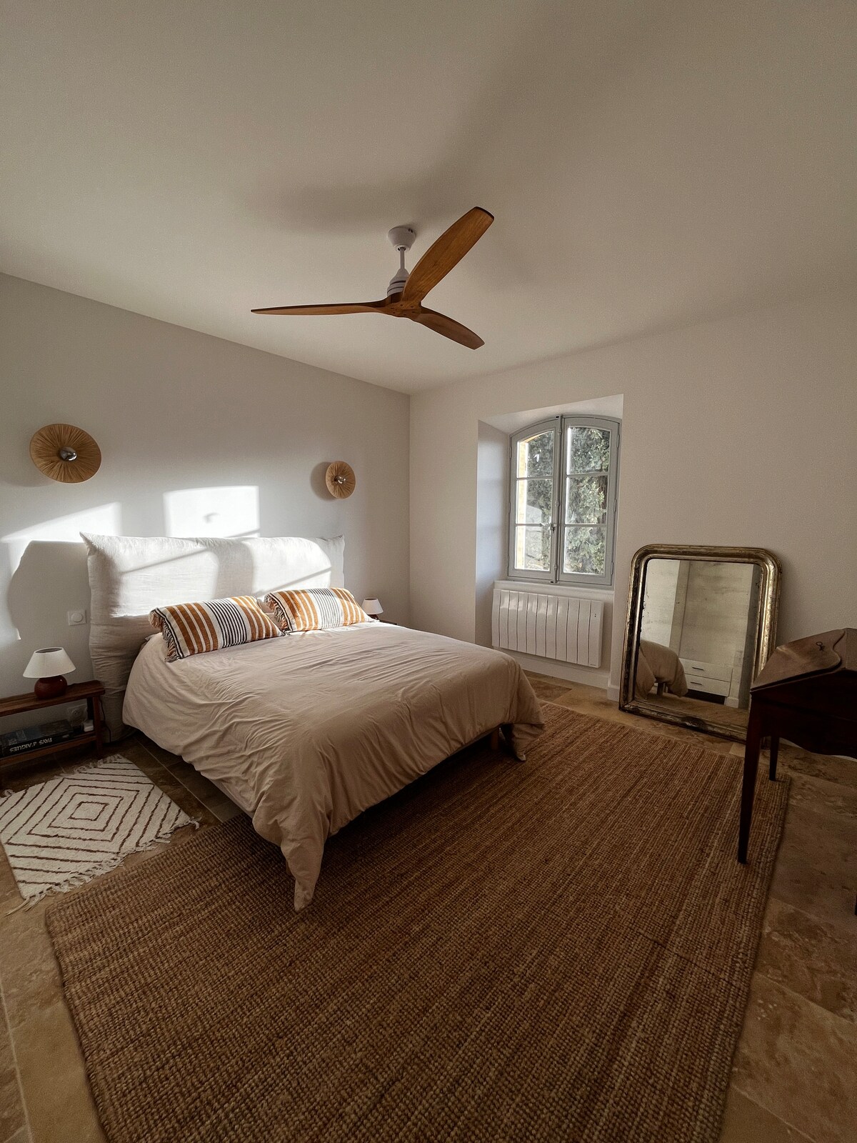 Chambre double à l'étage